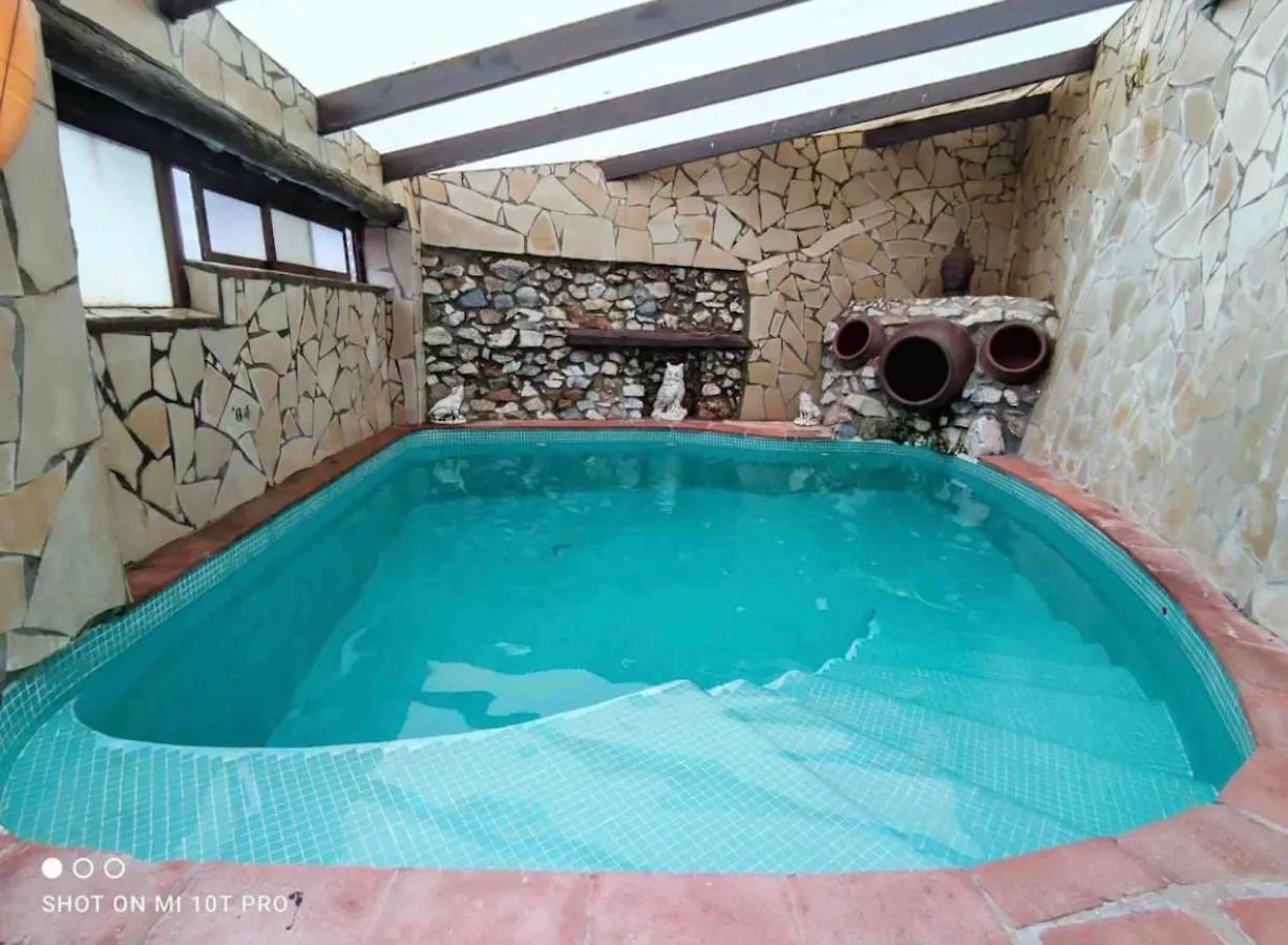 פריחיליאנה Villa Jardin Piscina Climatizada 0*,  ספרד