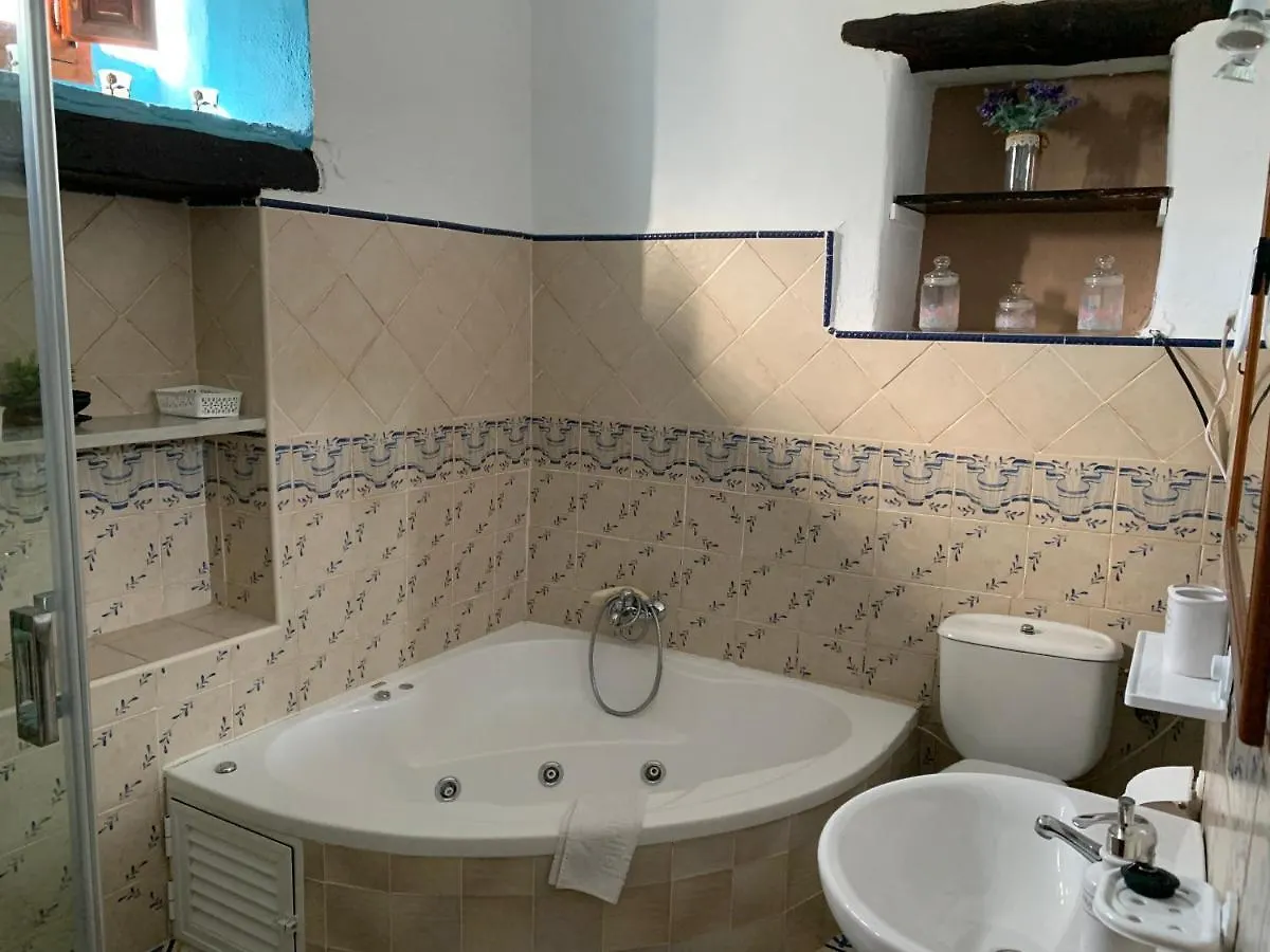 פריחיליאנה Villa Jardin Piscina Climatizada